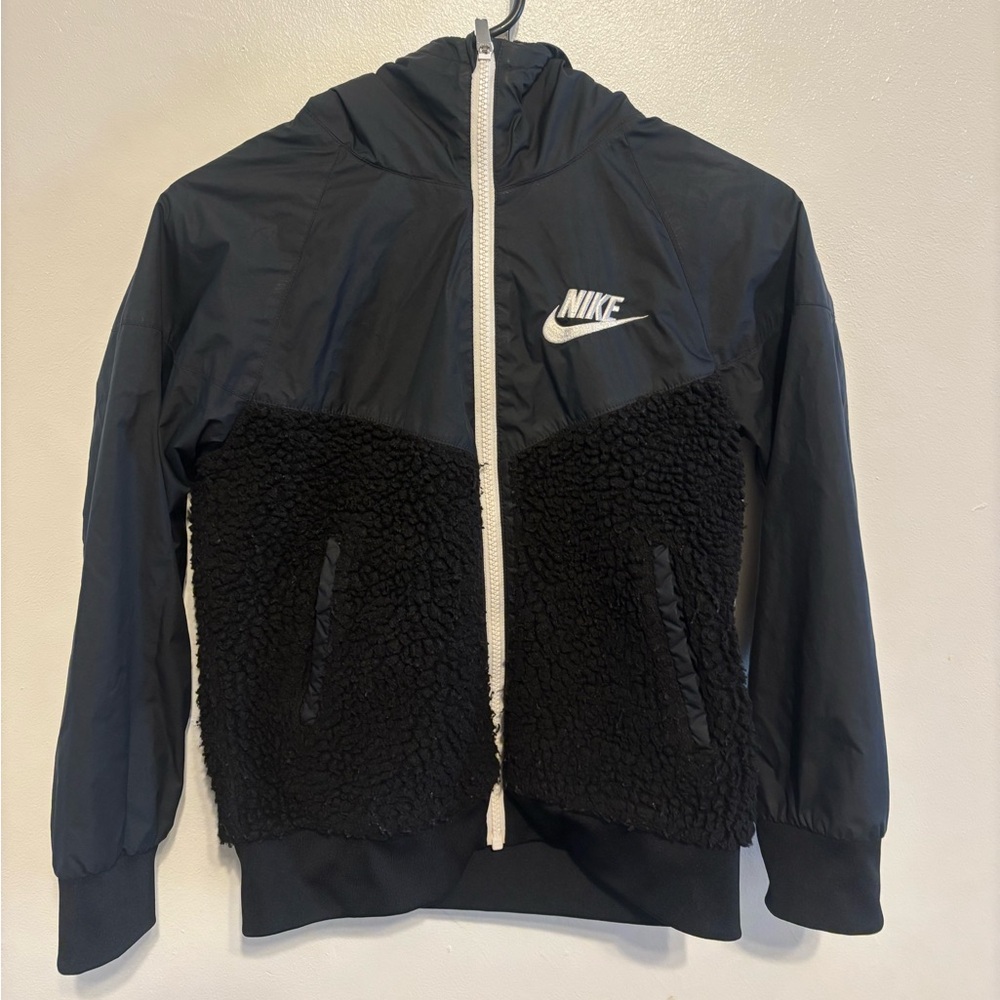 Nike Sherpa Jacket, Kids Size Small, Black